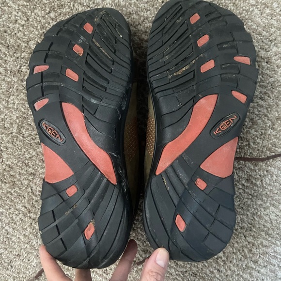 KEEN Low-Top Shoe - Olive Green - Picture 2 of 5